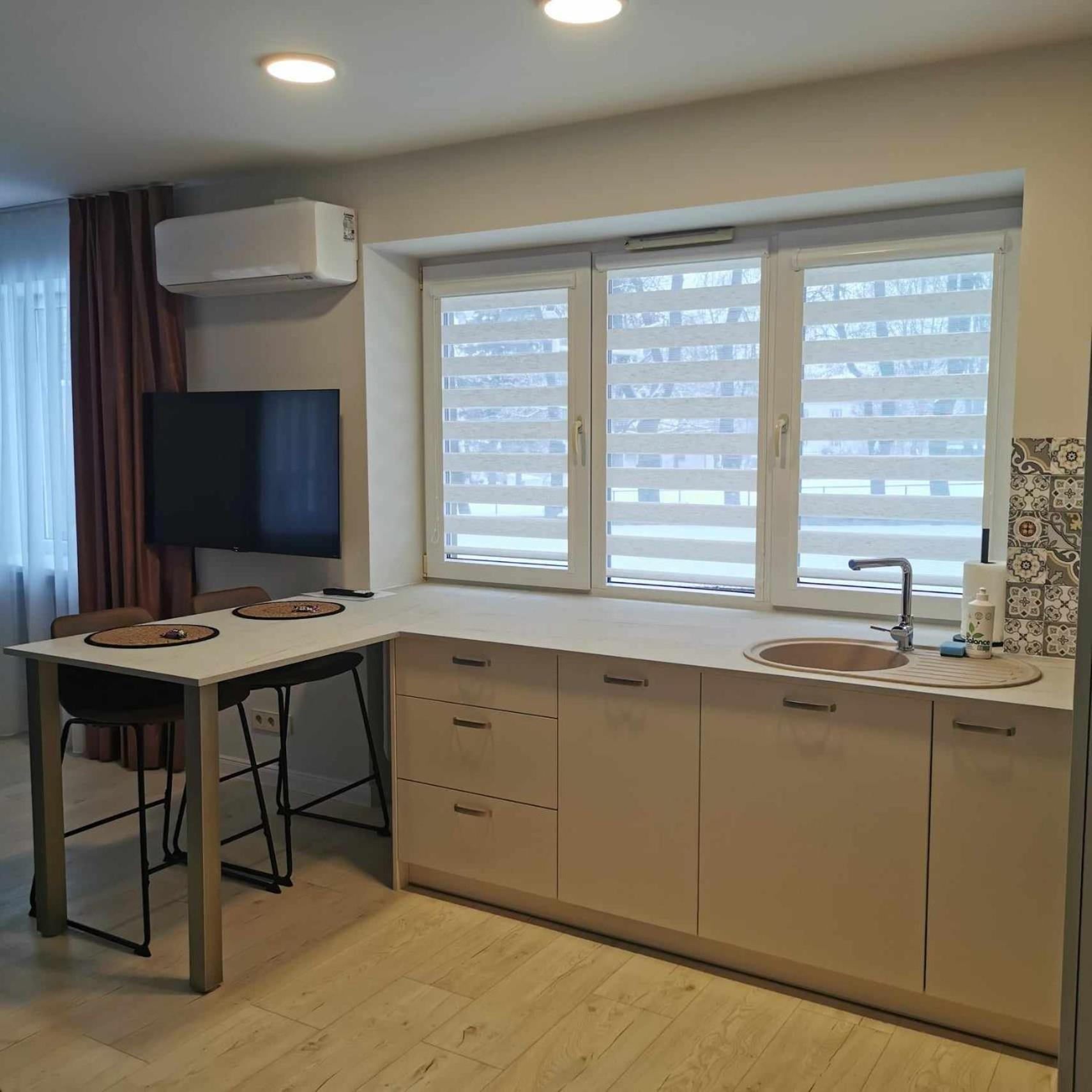Luxuria Modern Apartments - Self Check-In Шяуляй Номер фото